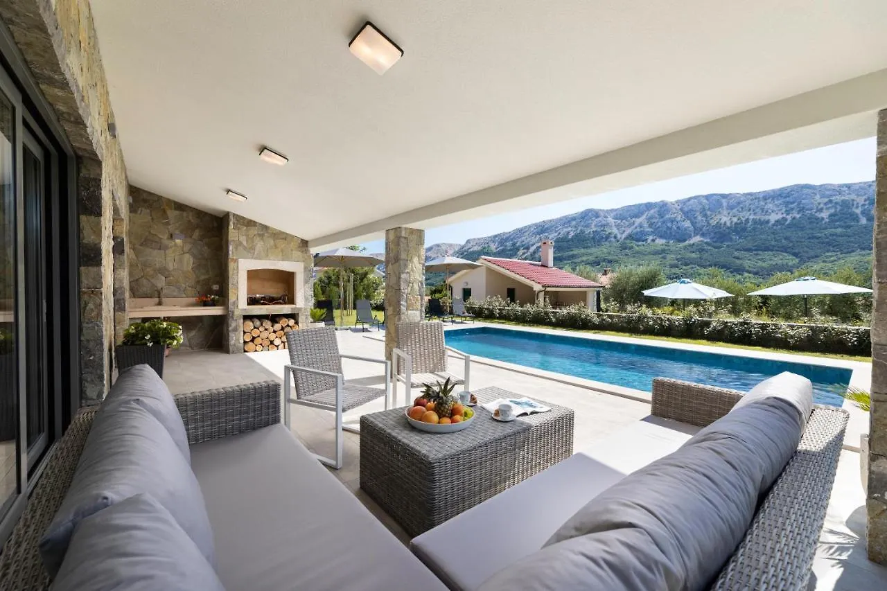 Villa St.Lucia Башка